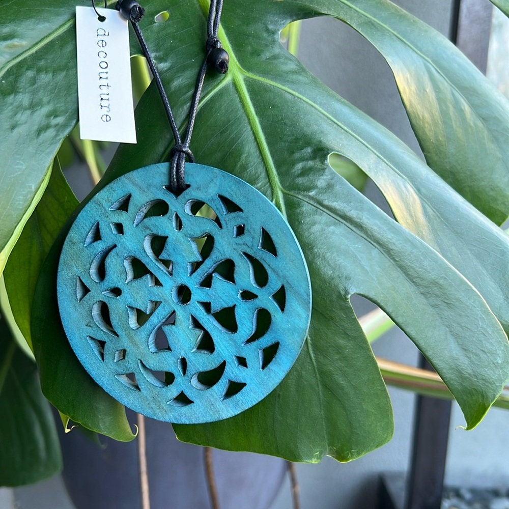 Carved Wooden Pendant on Leather Statement Necklace NWT